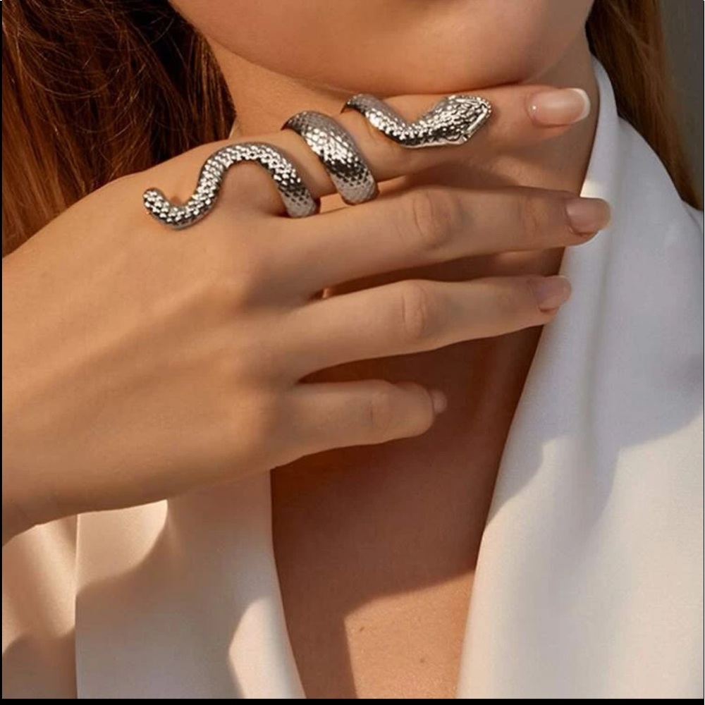 Snake ring
